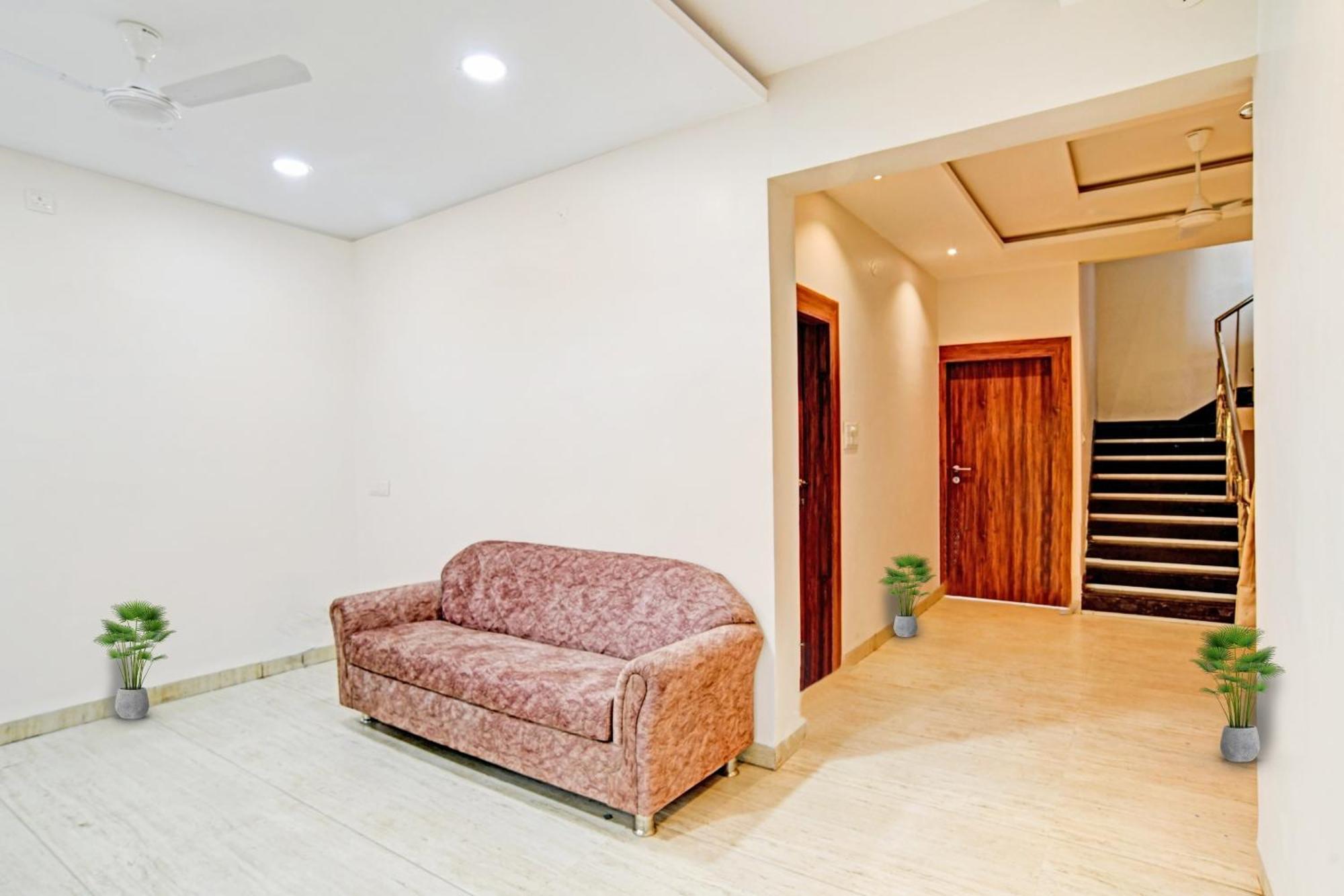 Hotel O Blue Sky Indore Esterno foto
